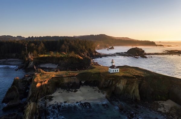 Cape Arago Lighthouse bei Coos Bay, Oregon