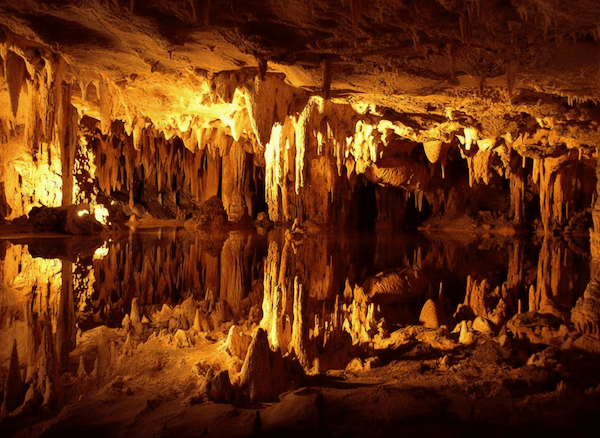 Tropfsteinhöhle