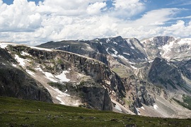 Beartooth Mountains by Jim Parkin - Fotolia.com