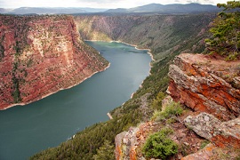 Flaming Gorge by Lee Prince - Fotolia.com