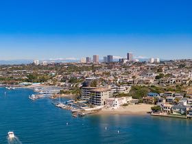 Newport Beach Copyright © by Newport Coast Media - Fotolia.com