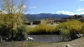 Taos Pueblo - Sunshine Photos - Fotolia.com