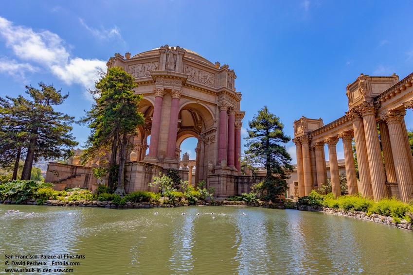 Palace of Fine Arts © Fotolia David Pecheux