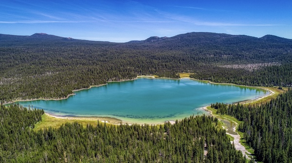 Little Lava Lake und Mount Bachelor nahe Bend Oregon