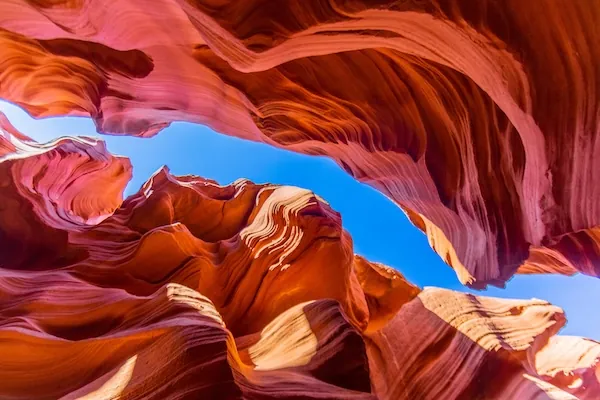 Wellenförmige Sandsteinformationen Arizona